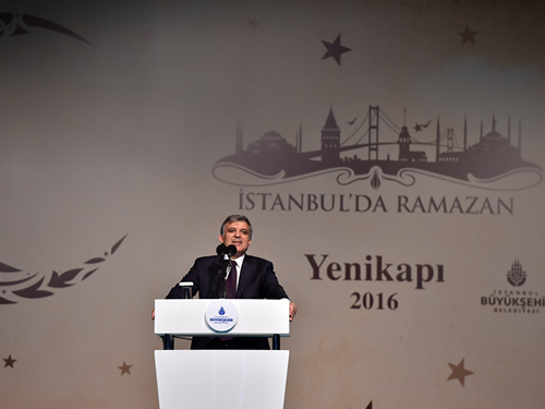 11. Cumhurbaşkanı Gül, İBB'nin Yenikapı'da Düzenlediği İftara Katıldı